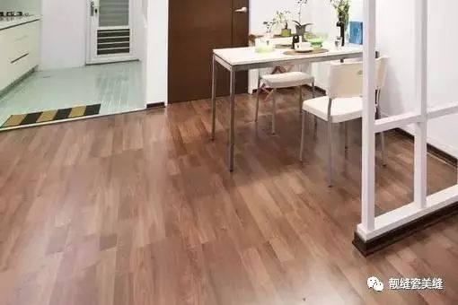 廚房裝木門(mén)好還是鋁合金門(mén)好_廚房裝木地板好嗎_廚房裝熱水器好