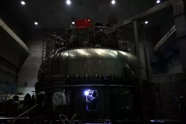 用日星的能量上升到神的高度——科普核聚变 | 袁岚峰-如意