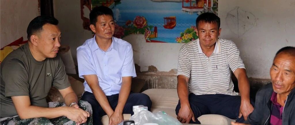 李剑到铁柳镇督导检查地灾防治和防洪度汛工作