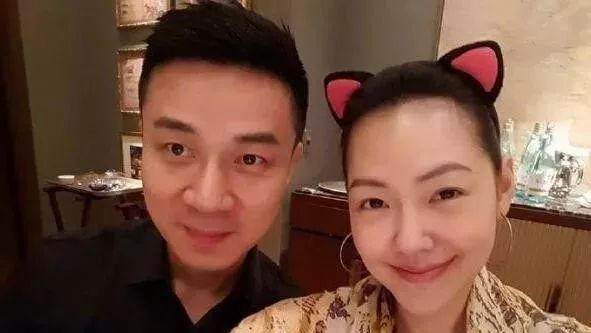 中年妇女的婚姻危机还是来了,网友曝小S老公包养女网红