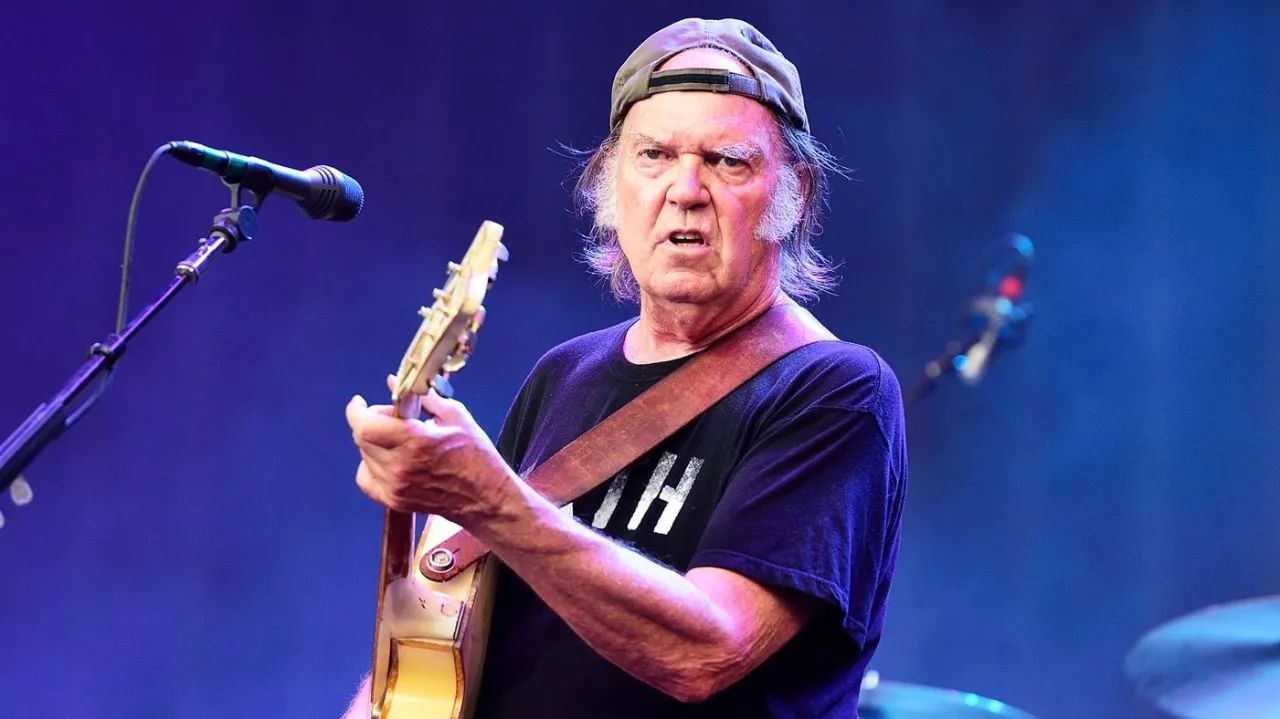 mark knopfler(恐怖海峡吉他手兼主唱) 有民谣摇滚老将neil young