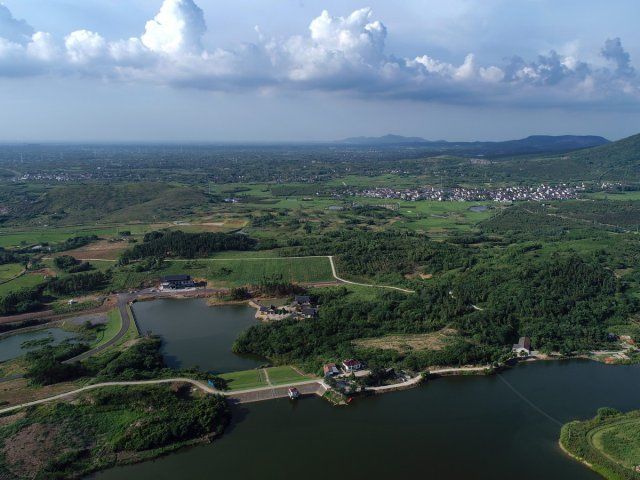 秋恋 · 那田山水