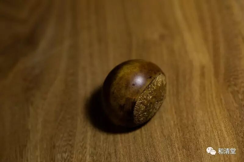 粟子蛇根付（屹人）