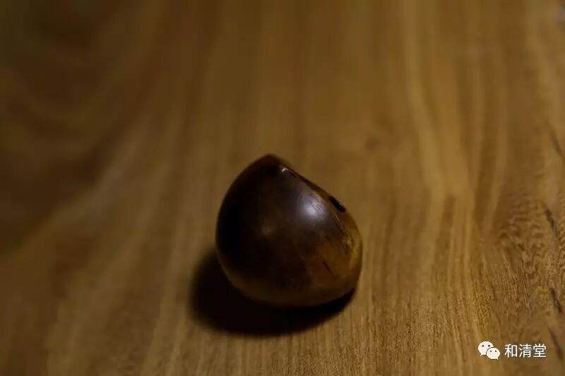 粟子蛇根付（屹人）