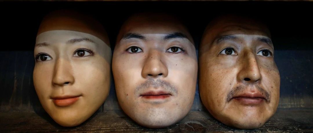 “人脸”竟然也能卖！？日本奇人靠卖“人脸面具”火遍网络并登上综艺节目！