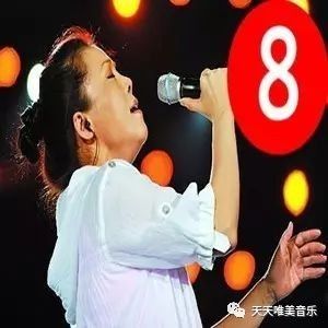 田震演唱歌曲《风雨彩虹铿锵玫瑰》