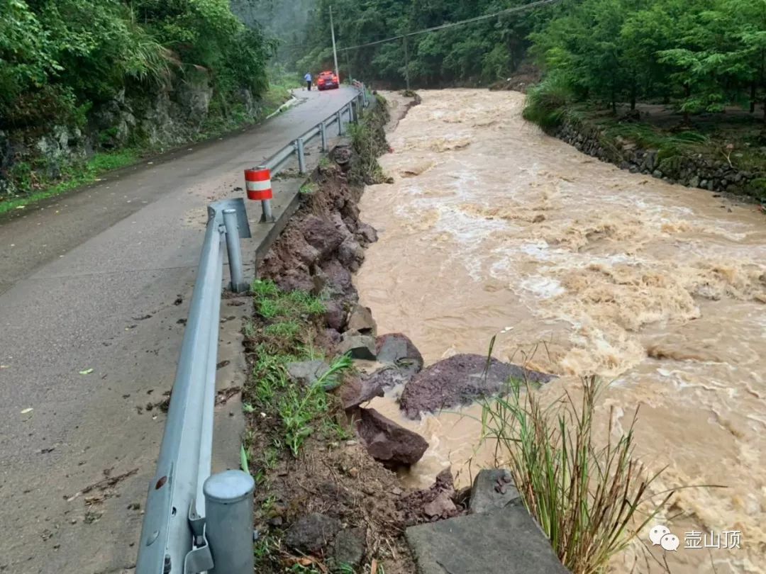 温暖武义暴雨山洪无情这些身影暖心