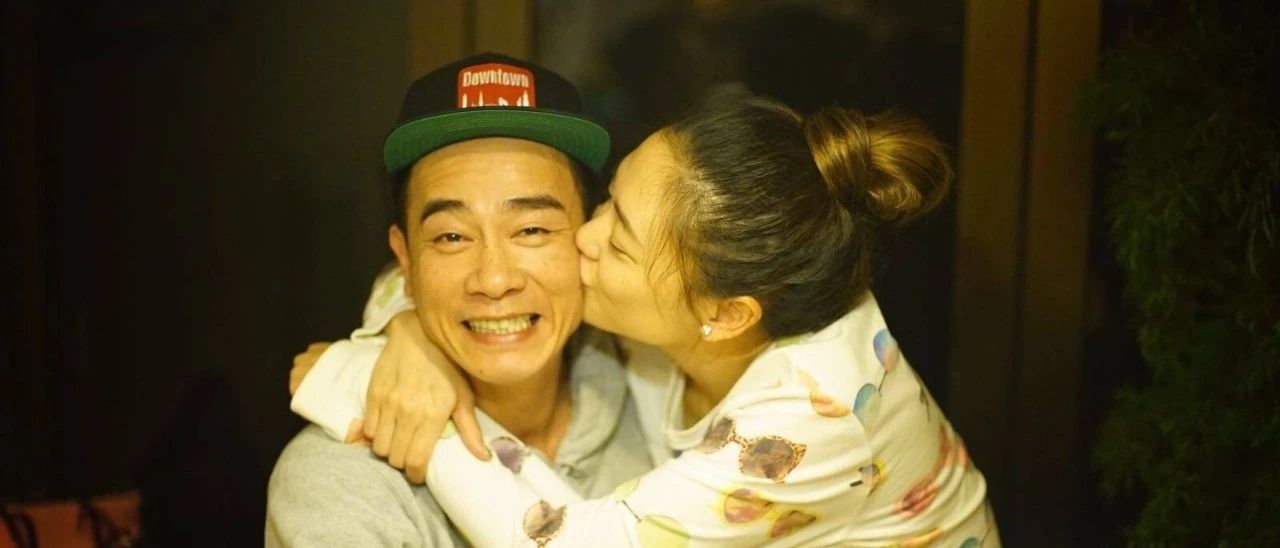 应采儿怀二胎,陈小春当众告白:爸爸爱妈妈,是一个家庭最大的福气