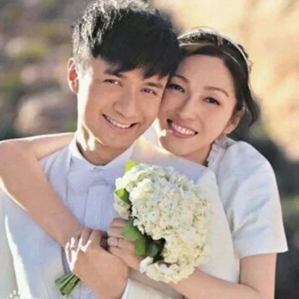 古巨基跟与保姆相恋22年后结婚,她却亲手将保姆送入监狱