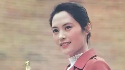 她是宋晓英,年轻时放弃儿子,如今64岁开始后悔了