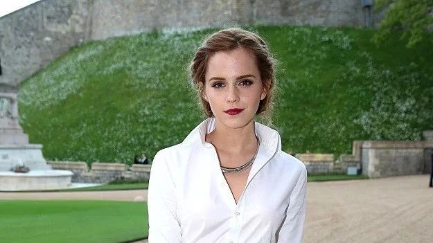 身高全靠穿出来 Emma Watson＂开课＂了