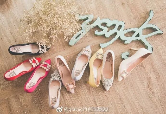 grace gift grace gift是来自台湾的女鞋品牌,甜美可爱,非常sweet.