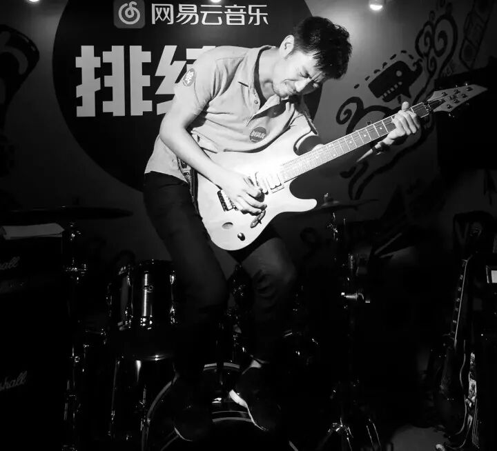 “「网易扎心乐评地铁」是我做的，又能怎样？”