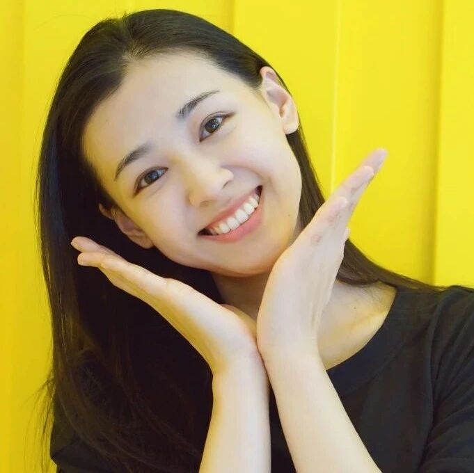 丁笑滢,毕业于中央戏剧学院,影视女演员,来自广东深圳,巨蟹座