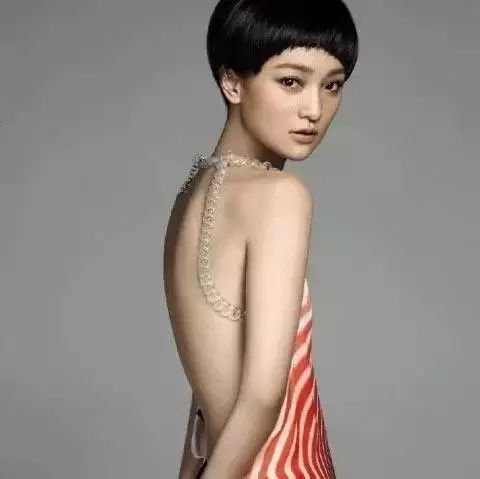 难得一见的周迅跳舞,被观众誉为“为电影而生的女演员”