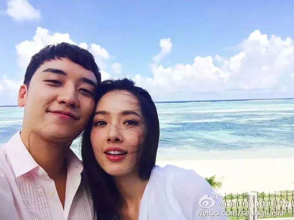 BigBang胜利与郭碧婷亲密同框,还以为是女友呢?