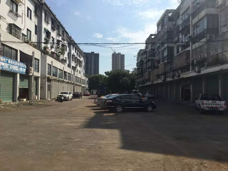 开发区康山街道机电市场整治后