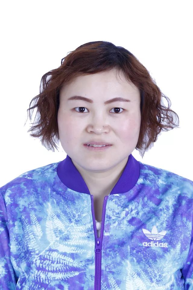 胡娜,女,汉族,1981年8月出生,工程师,现任山东银鹰化纤有限公司人纤