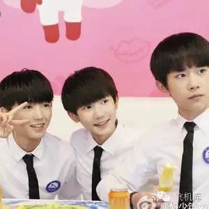 【星讯】 TFBOYS登海航专题飞机 超少年密码印机身