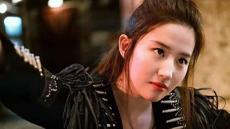 刘亦菲深夜发文“呵呵哒”,是要撕她?