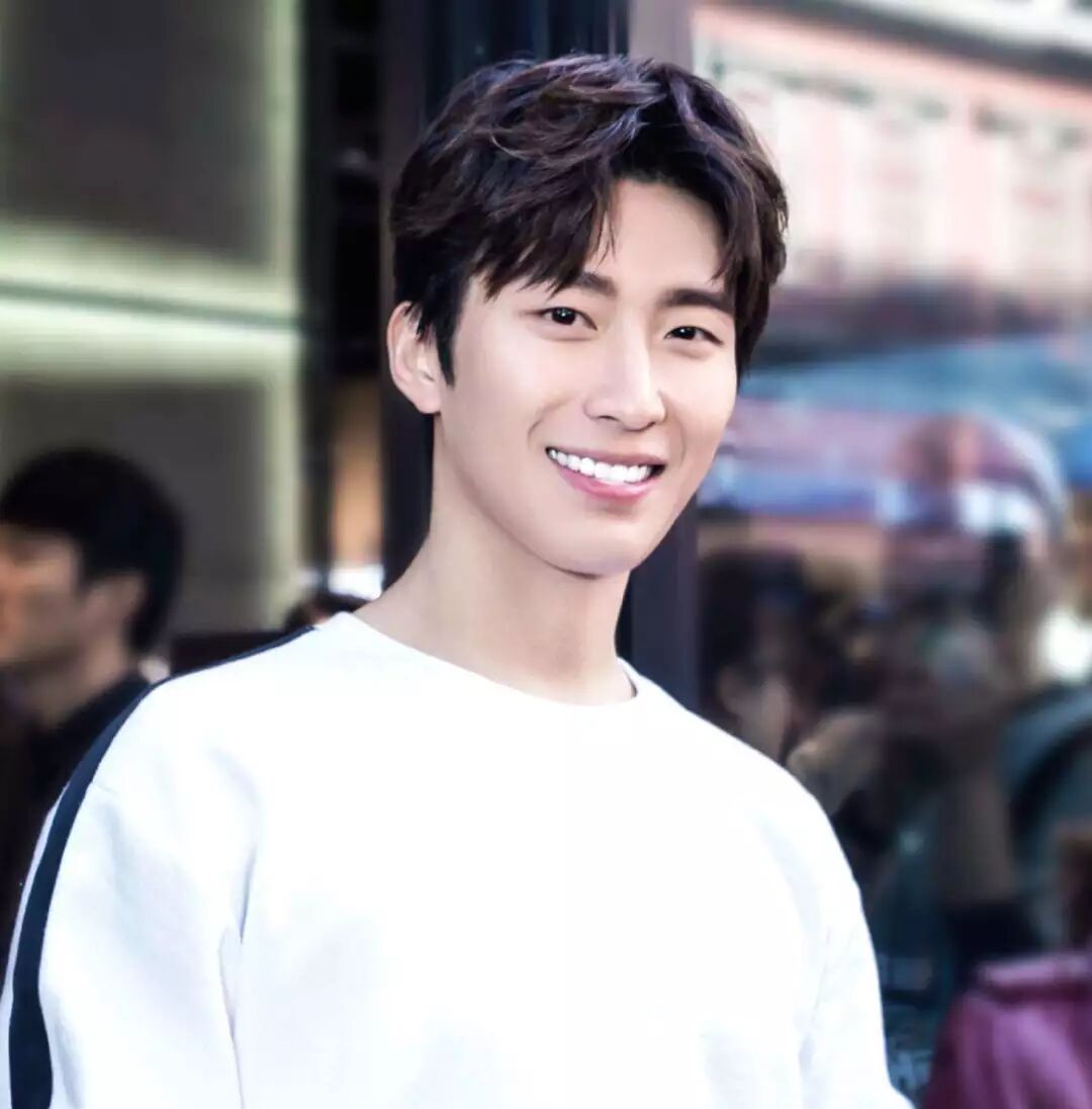 赌王三太不满意窦骁？被问女儿新恋情冷漠离开，豪门女婿那么难当？