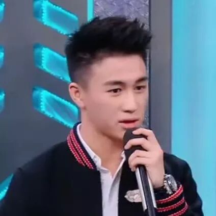 赌王儿子直言从不听TFBOYS的歌,商业互吹?不存在的...