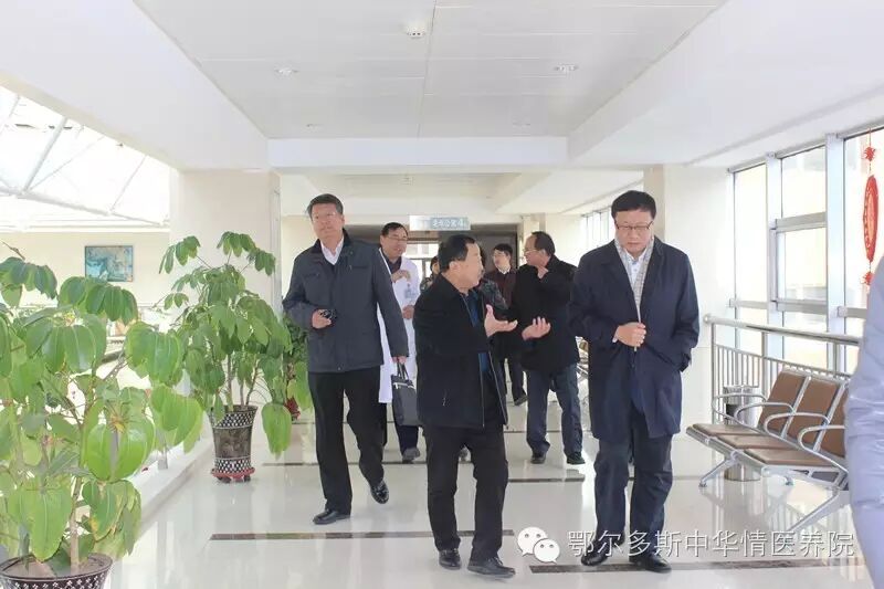 内蒙古自治区卫生和计划生育委员会主任、党组书记欧阳晓晖一行来我院参观指导工作-怀孕期