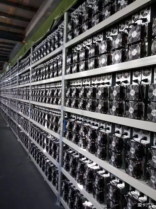 挖矿的矿工都赚疯了 | 揭秘川西地区的比特币超级矿山