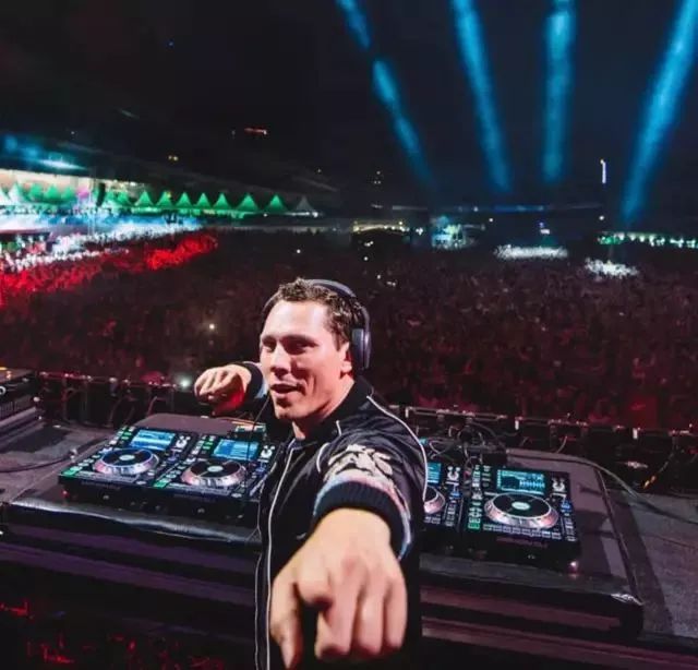 #DIMO CLUB# Tiesto,一个所有RAVERS心中的传奇!