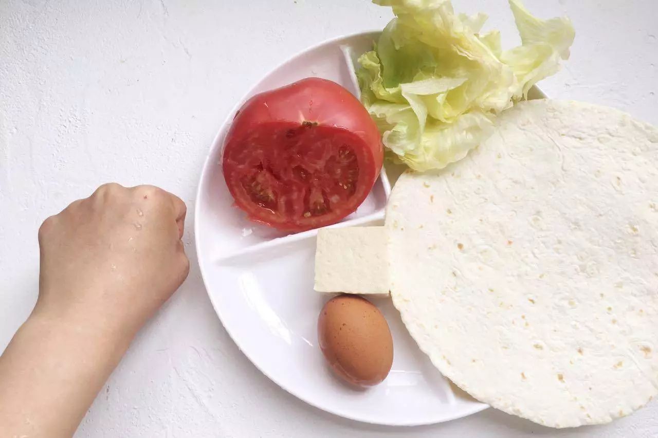 黄瓜鸡蛋减肥餐怎么做_黄瓜鸡蛋减脂菜谱_黄瓜鸡蛋一周瘦了15斤