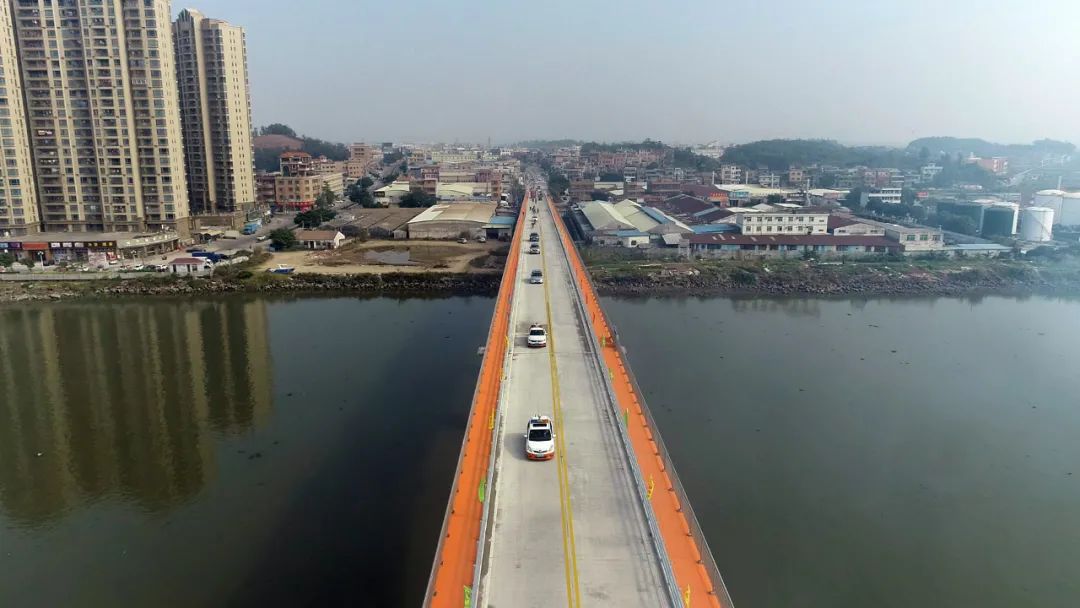 台山市公益大桥提前四个月通车