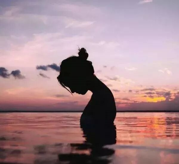 心好累了伤感的心情朋友圈图片 - 小样的主页