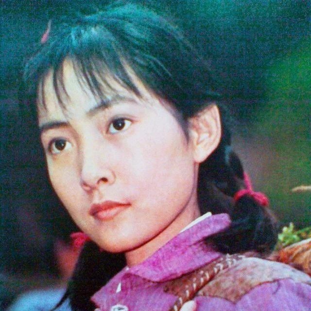 沈丹萍在《被爱情遗忘的角落》成名,23岁和家人闹翻毅然嫁给老外