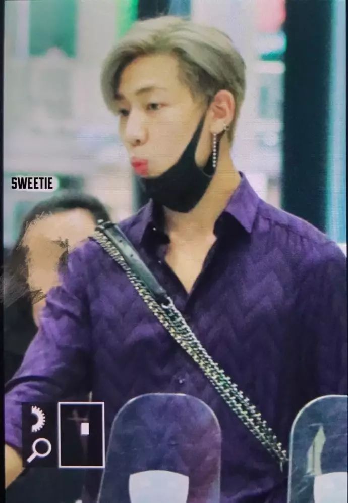 曼谷到达 BamBam 饭拍预览 cr:logo