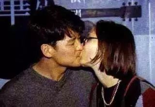 面对周华健的迟疑