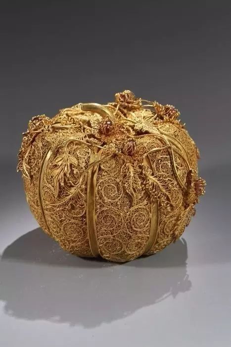 "花丝镶嵌 又一精巧绝伦的传统工艺即将失传!