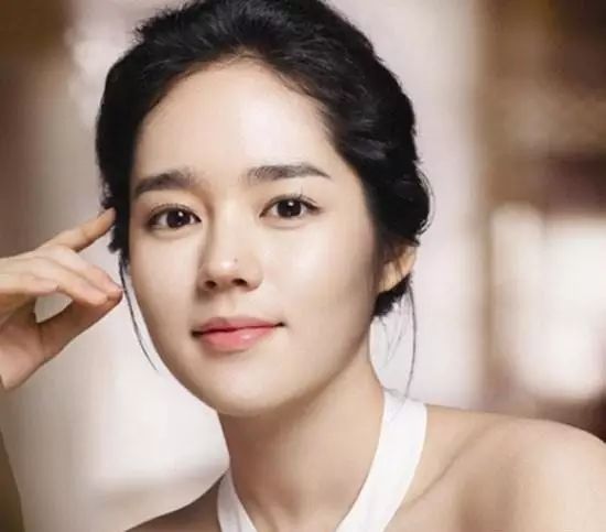 女人护肤保养的重要性_皮肤白女人重要,还是眼睛大重要?_女人内调重要还是外养重要