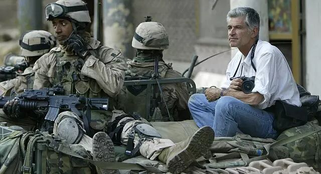 都说贝爷多牛X，在背后默默拍贝爷的人们更猛