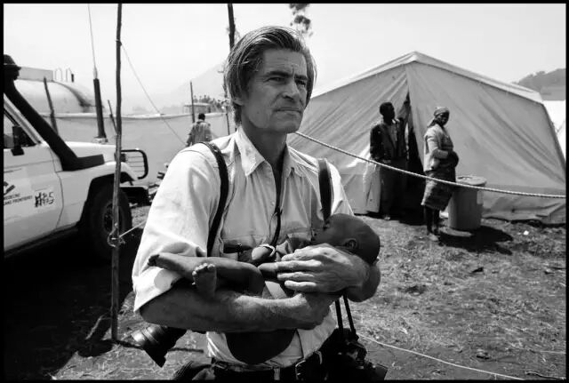 都说贝爷多牛X，在背后默默拍贝爷的人们更猛