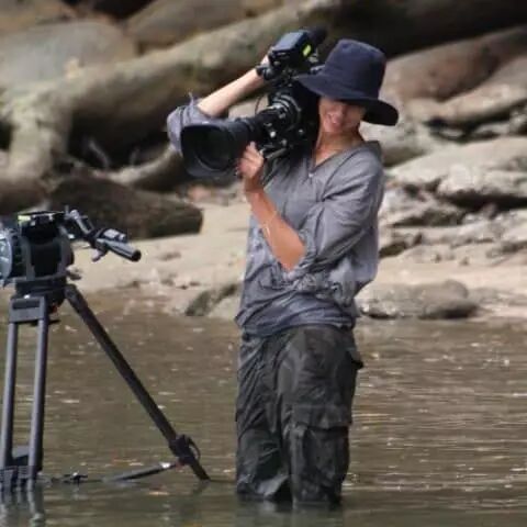 都说贝爷多牛X，在背后默默拍贝爷的人们更猛