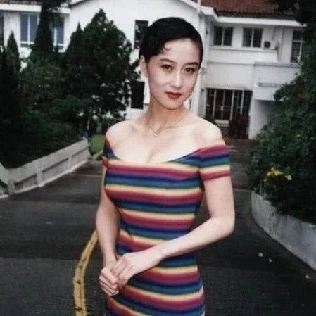 利智当年到底有多美?竟让李连杰抛妻弃女!