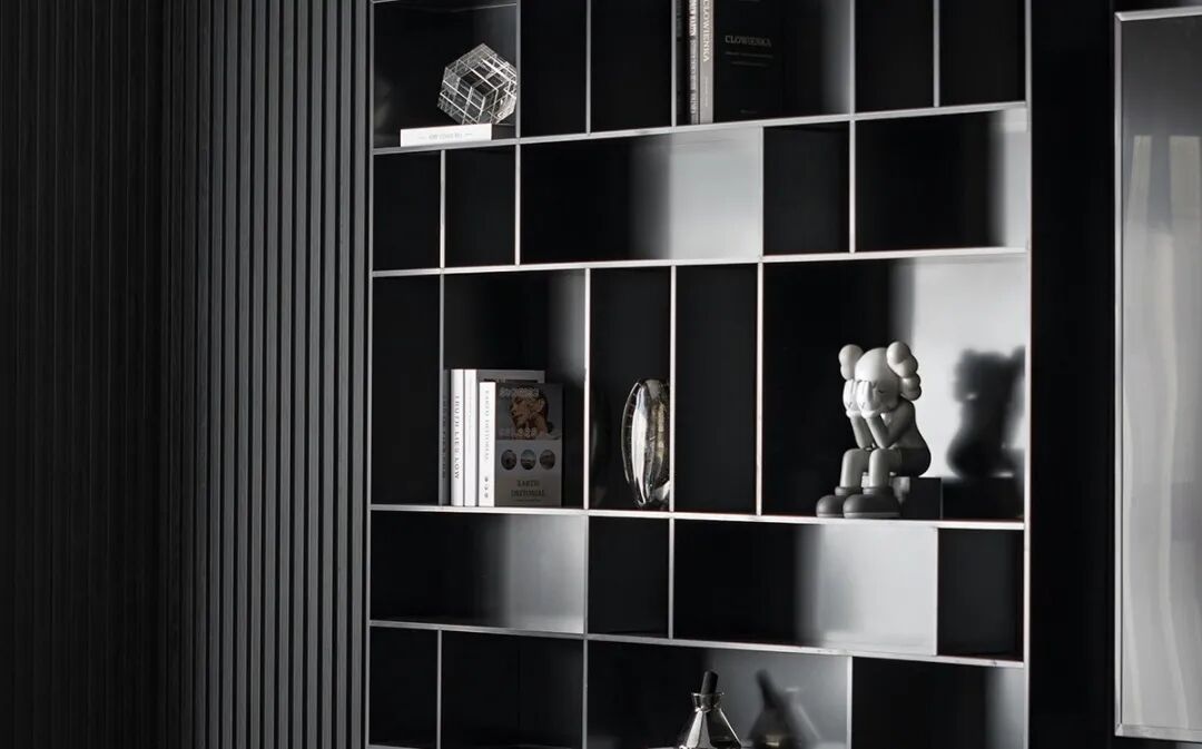 兄弟木门黑色系搭配 使空间愈加静谧与高雅！