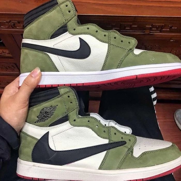 Travis Scott的联名Air Jordan 1 Retro 还有一款?!