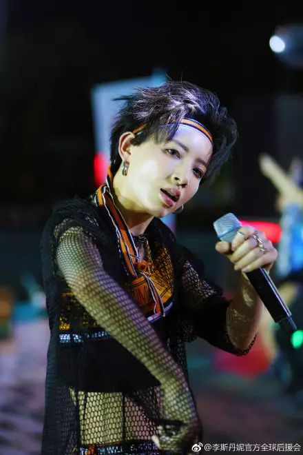 华语榜李斯丹妮新歌《Animal》上线 力挺中国有嘻哈