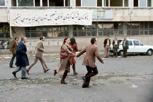 伊朗伊斯兰革命还剩下什么成果呢？只剩四个字