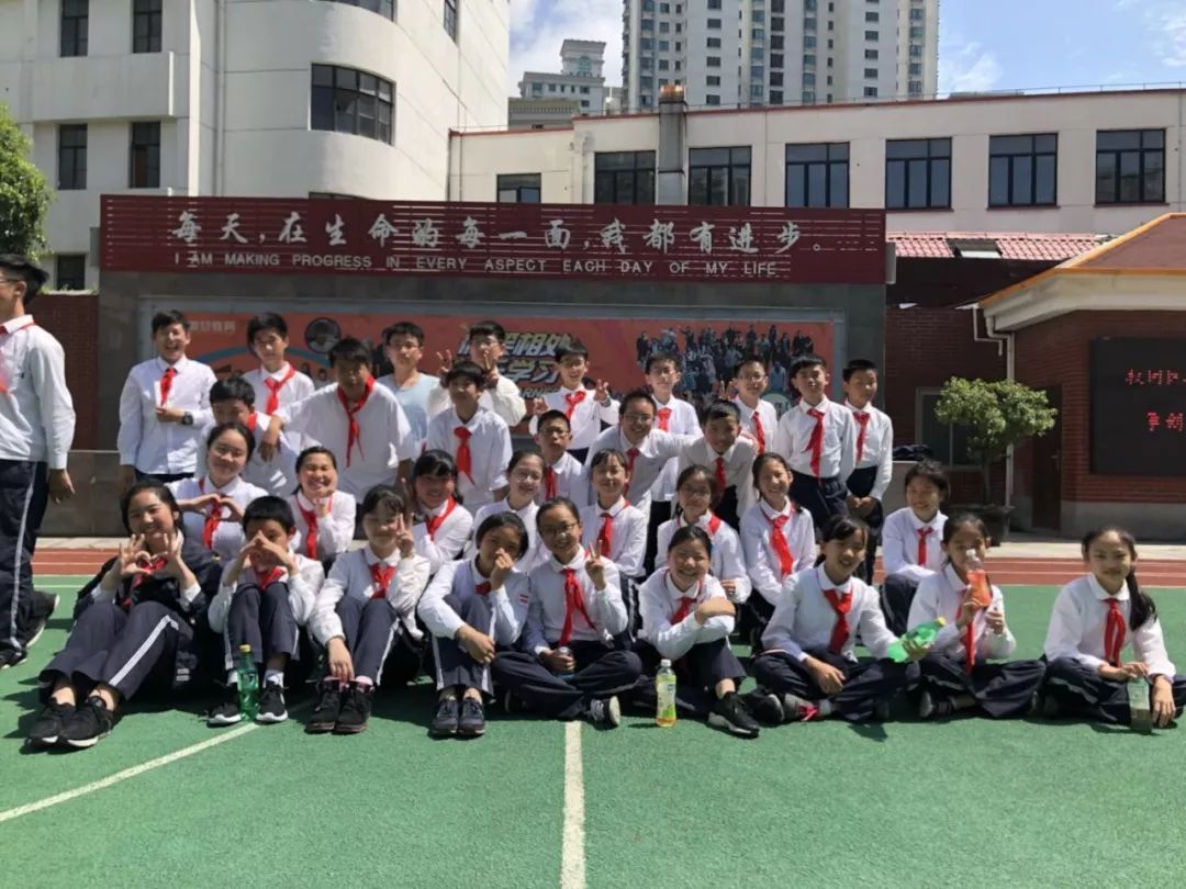 上海市震旦外国语中学家务作文初中做的图片