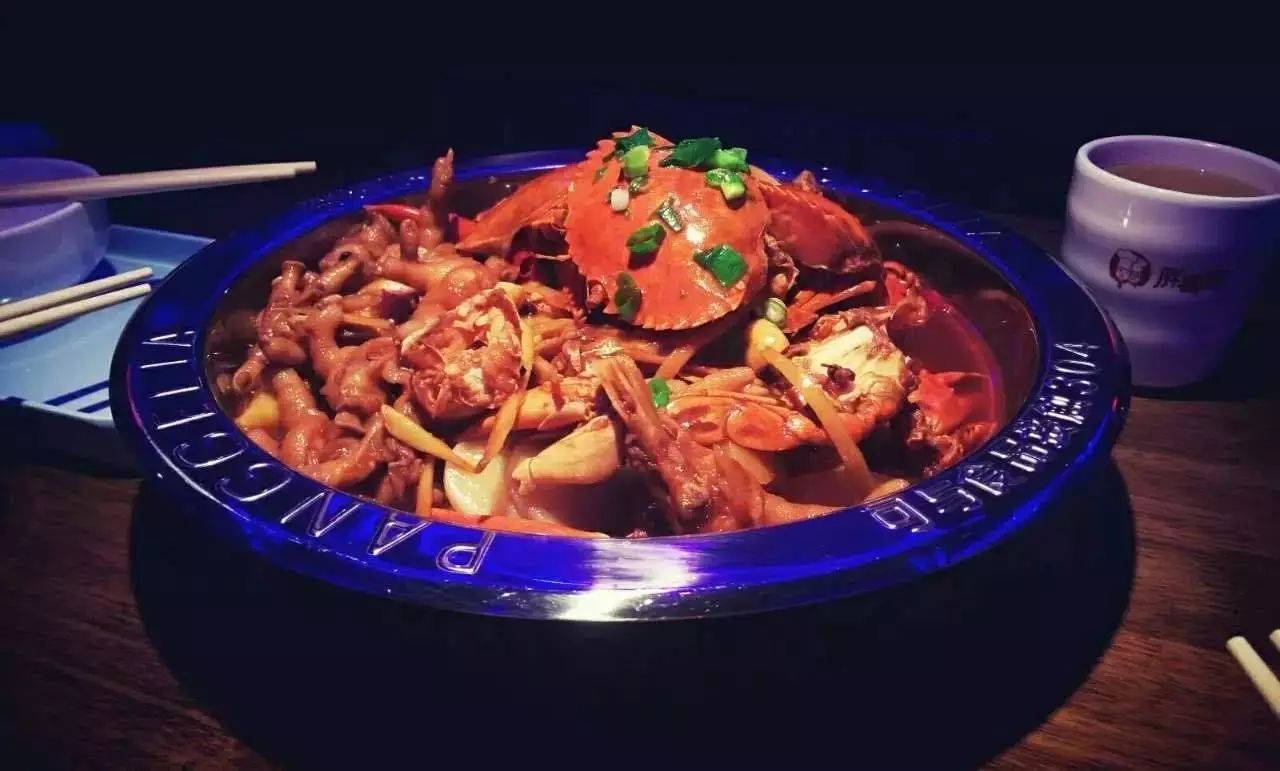 我们一起,去天鸿吃肉蟹煲吧!单机大战手机老鼠美食图片