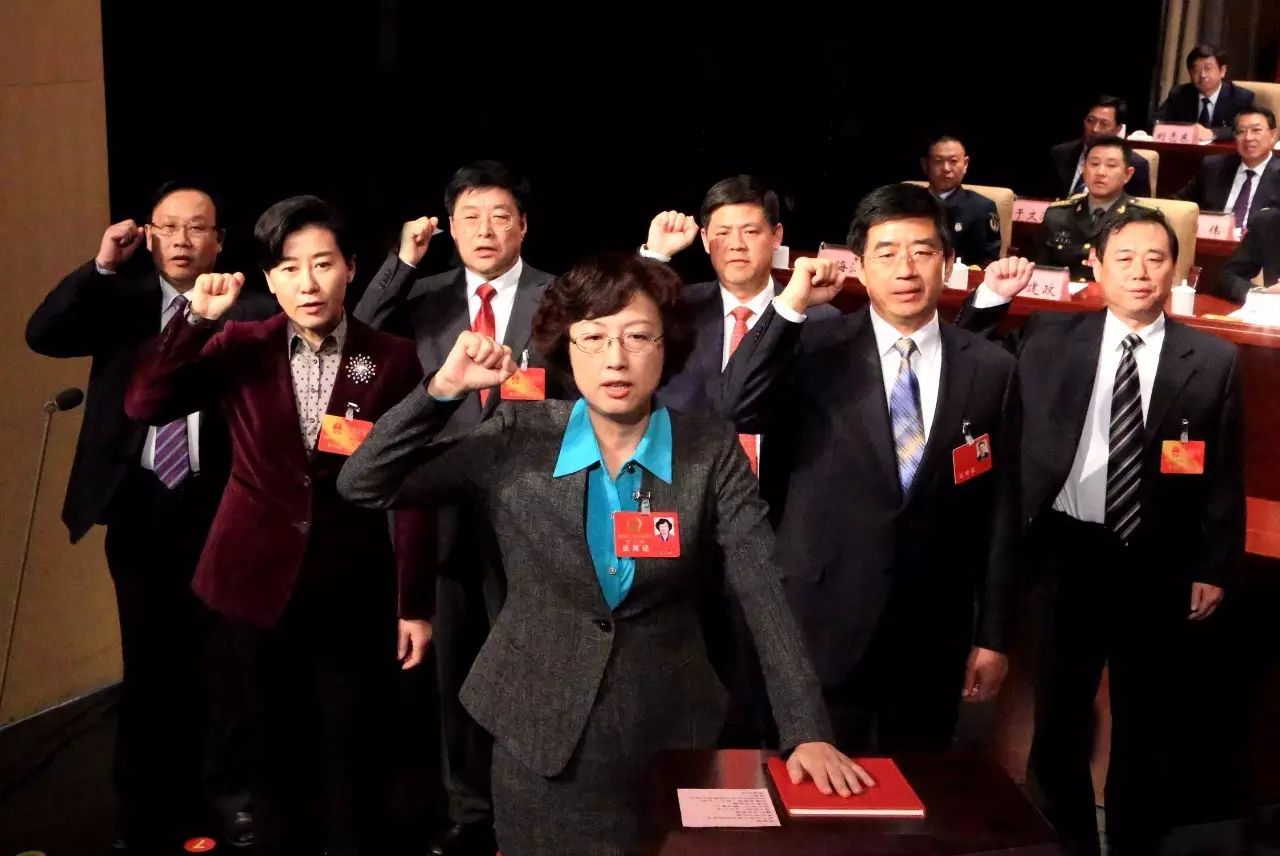 威海市人民政府市长,副市长穆荣庆陶建军 戚恩雨 焦 杨(女)谭先国
