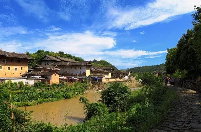 【福建旅游景点联盟】报名丨2016中国·永定环土楼首届国际山地马拉松