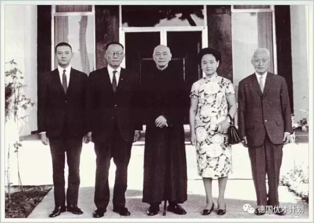 ���й�de����桰���������ģ���������������һ������Ѥ�ã�